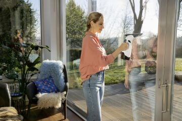 Dyson Airstrait Saç Düzleştirici + Karcher Cam Temizleme Makinesi
